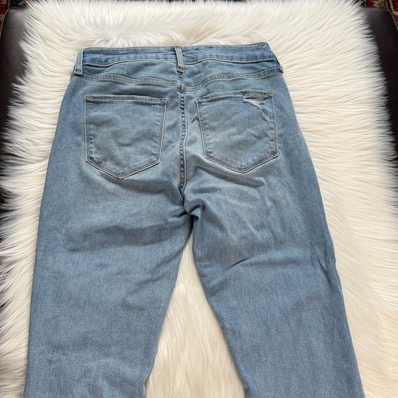 GAP Universal Distressed Mid Rise Jeggings - Picture 5 of 5